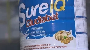 Một hộp sữa được Công an xác định là giả trong vụ án. (Ảnh: VTV)