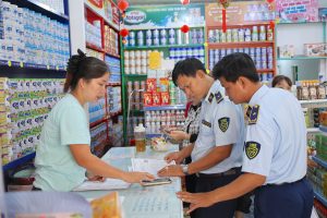 Lực lượng chức năng kiểm tra công tác đảm bảo vệ sinh thực phẩm tại TP Tây Ninh